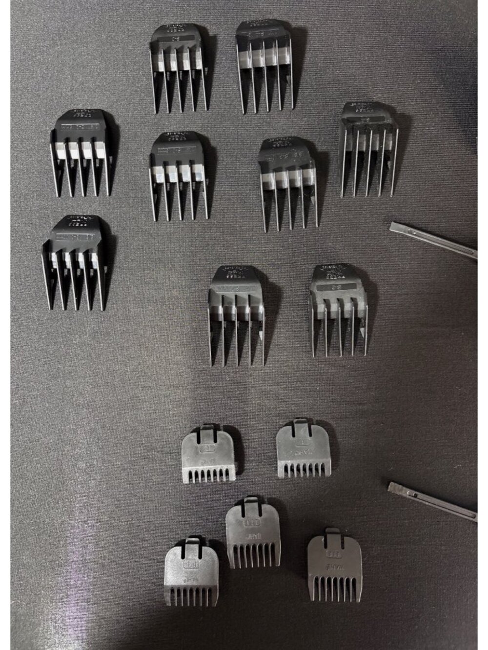 Various Clippers & Wahl Hair Clipper Guide Comb Cleaning Trimmer Brushes (23) - Picture 4 of 8